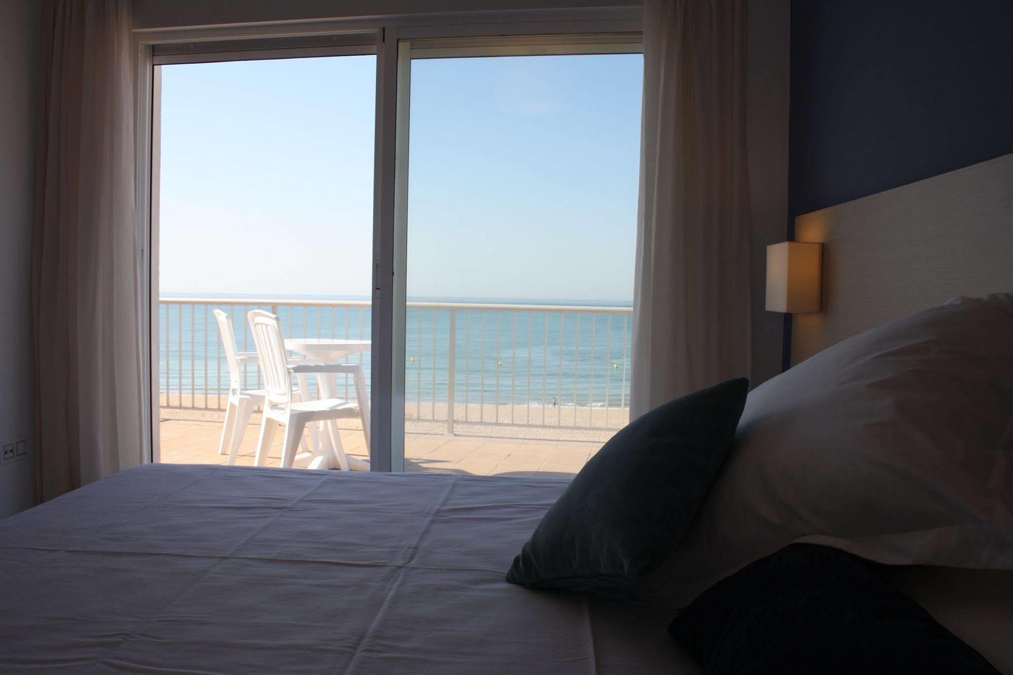 Apartamentos Playa Барбате Экстерьер фото